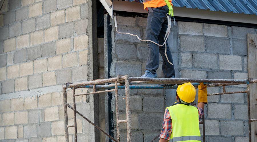 Professional residential roofers in Evansville, MN